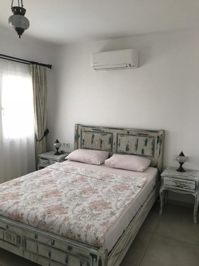 Bahama Art Hotel ทูร์กุทริส ภายนอก รูปภาพ
