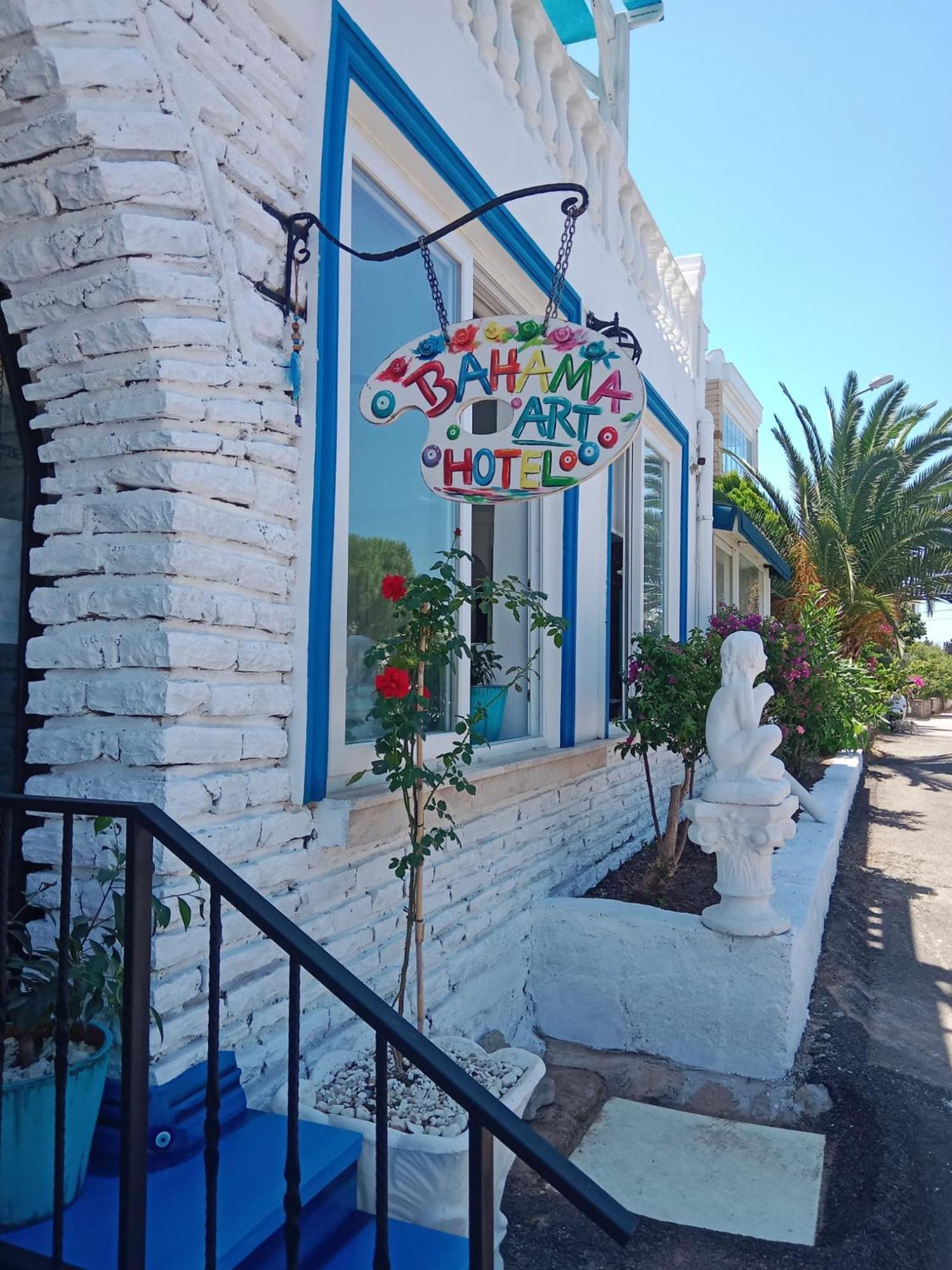 Bahama Art Hotel ทูร์กุทริส ภายนอก รูปภาพ