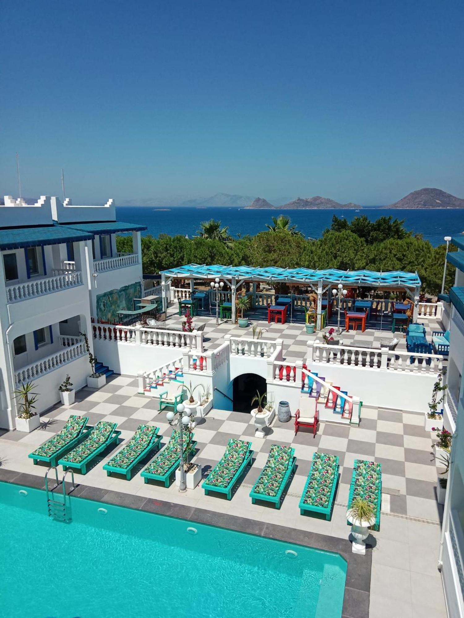 Bahama Art Hotel ทูร์กุทริส ภายนอก รูปภาพ