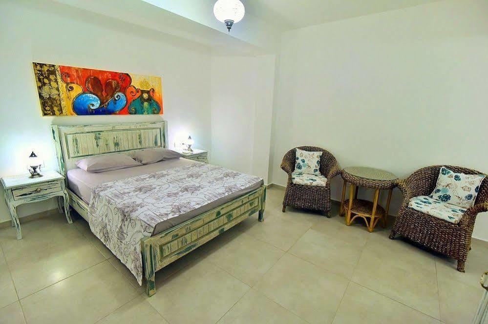 Bahama Art Hotel ทูร์กุทริส ภายนอก รูปภาพ