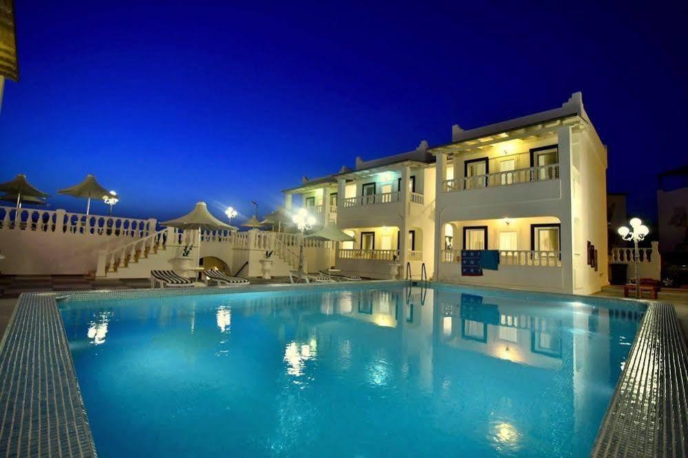 Bahama Art Hotel ทูร์กุทริส ภายนอก รูปภาพ